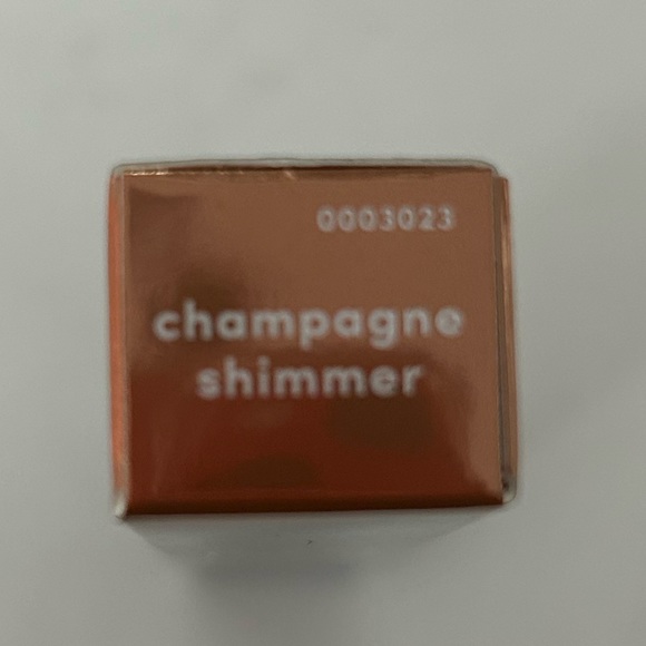 NIB Julep Eyeshadow Stick in shade Champagne Shimmer - Picture 5 of 5
